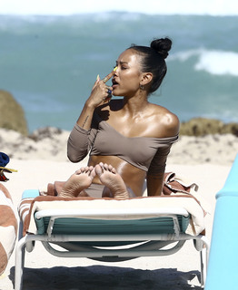Karrueche Tran feet photo thumbnail