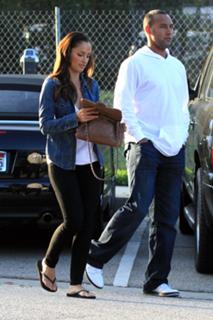Minka Kelly feet photo thumbnail