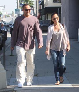 Minka Kelly feet photo thumbnail