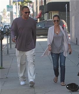 Minka Kelly feet photo thumbnail