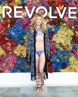 AnnaLynne McCord feet photo thumbnail