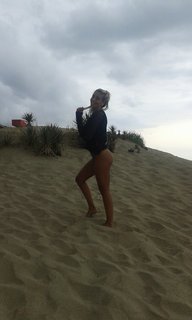 Sol Pérez feet photo thumbnail