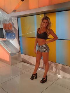 Sol Pérez feet photo thumbnail