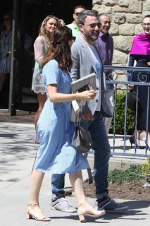 Jennifer Garner feet photo thumbnail