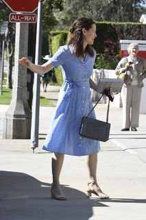 Jennifer Garner feet photo thumbnail