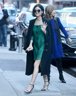 Lucy Hale feet photo thumbnail