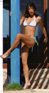 Elisabetta Canalis feet photo thumbnail