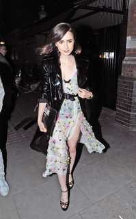 Lily Collins feet photo thumbnail