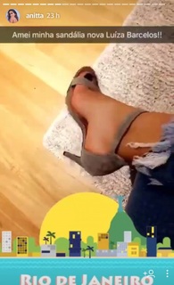 Anitta feet photo thumbnail