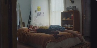 Elle Fanning feet photo thumbnail