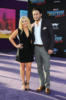 Emily Osment feet photo thumbnail