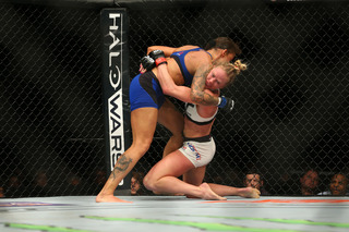 Holly Holm feet photo thumbnail