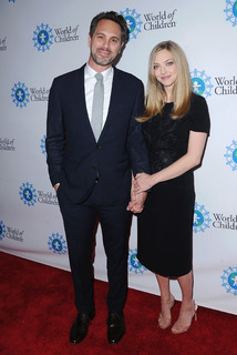 Amanda Seyfried feet photo thumbnail