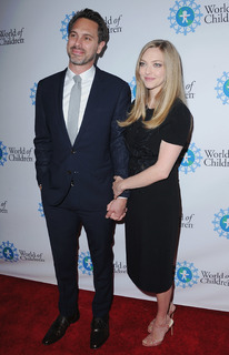 Amanda Seyfried feet photo thumbnail
