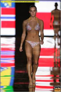 Tania Cagnotto feet photo thumbnail
