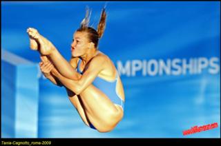 Tania Cagnotto feet photo thumbnail
