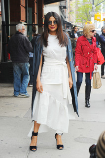 Priyanka Chopra Jonas feet photo thumbnail
