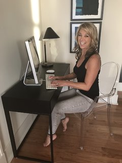 Denise Austin feet photo thumbnail
