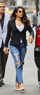 Priyanka Chopra Jonas feet photo thumbnail