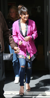 Lea Michele feet photo thumbnail