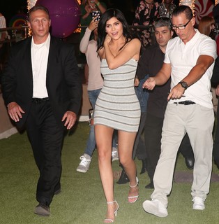Kylie Jenner feet photo thumbnail
