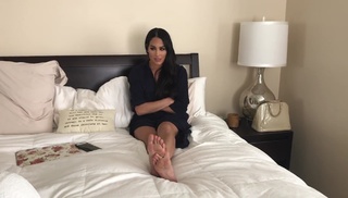 Nikki Garcia feet photo thumbnail