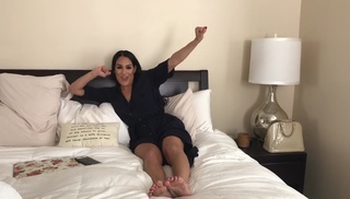 Nikki Garcia feet photo thumbnail