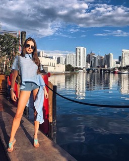 Xenia Tchoumitcheva feet photo thumbnail
