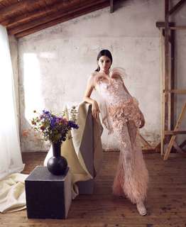 Kendall Jenner feet photo thumbnail
