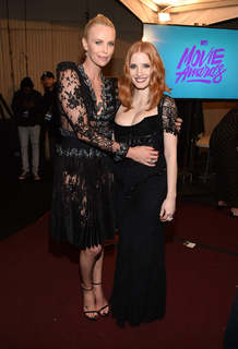 Charlize Theron feet photo thumbnail