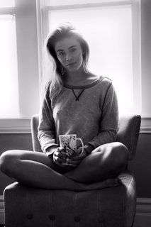 Paige VanZant feet photo thumbnail