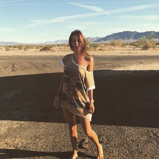 Giorgia Crivello feet photo thumbnail