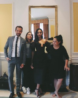 Zoe Saldana feet photo thumbnail