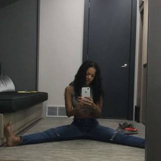 Karrueche Tran feet photo thumbnail