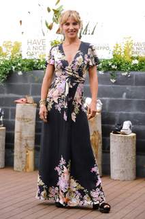 Elsa Pataky feet photo thumbnail