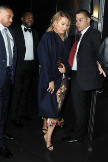 Blake Lively feet photo thumbnail