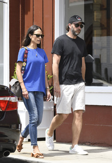 Jordana Brewster feet photo thumbnail