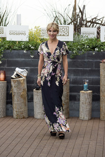 Elsa Pataky feet photo thumbnail
