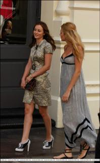 Blake Lively feet photo thumbnail
