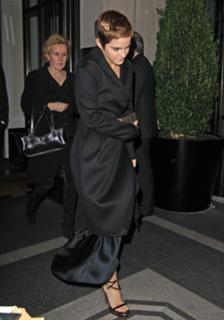 Emma Watson feet photo thumbnail