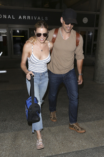 LeAnn Rimes feet photo thumbnail