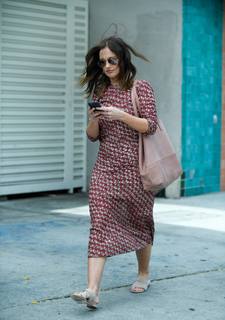 Minka Kelly feet photo thumbnail