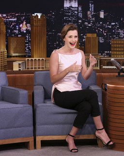 Emma Watson feet photo thumbnail