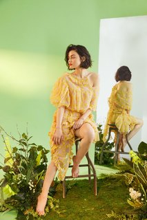 Lucy Hale feet photo thumbnail