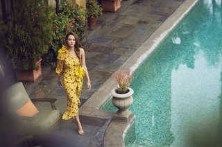 Jessica Alba feet photo thumbnail