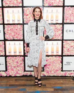 Cobie Smulders feet photo thumbnail