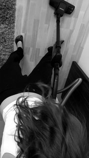 Barbara Palvin feet photo thumbnail