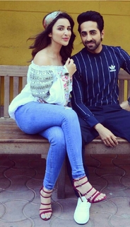 Parineeti Chopra feet photo thumbnail