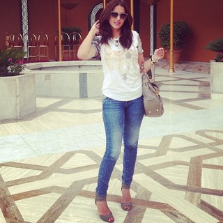 Dorra Zarrouk feet photo thumbnail