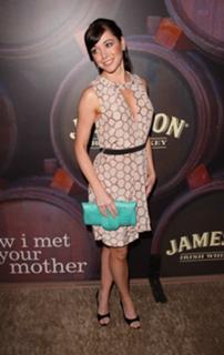 Alyson Hannigan feet photo thumbnail